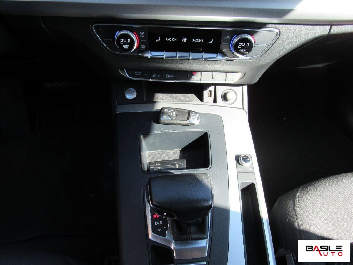 Audi Q5 40 TDI quattro S tronic S line plus (9)