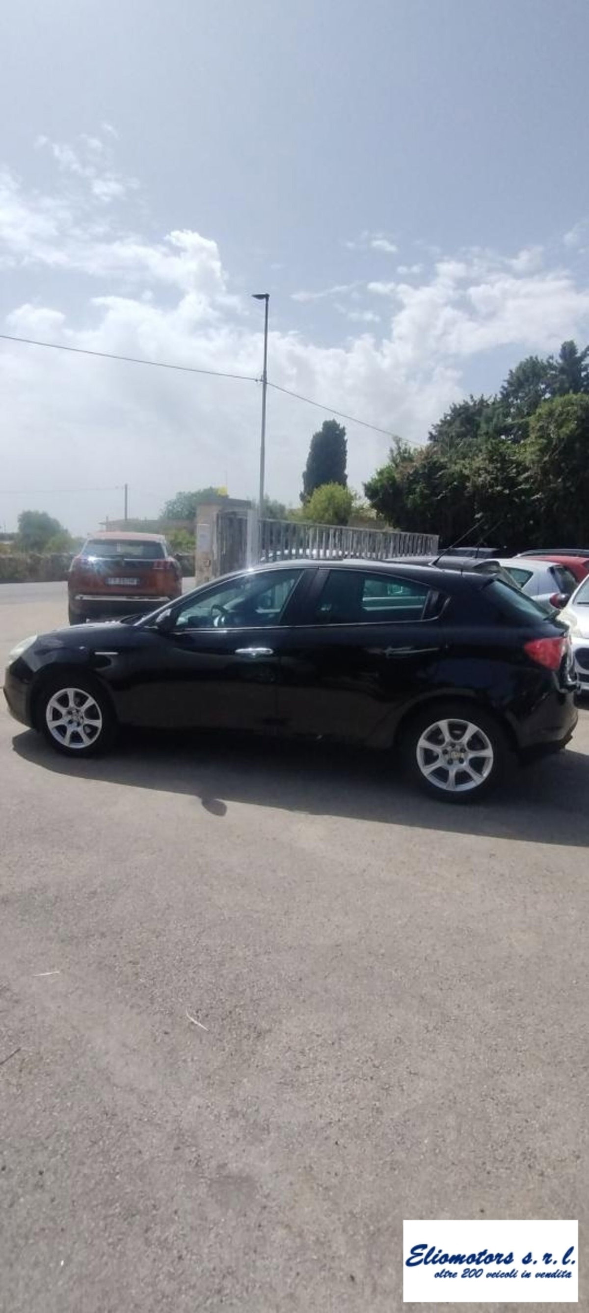 Alfa Romeo Giulietta 1.6 JTDm-2 Distinctive (12)