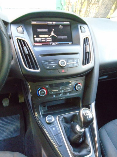 Ford Focus Station Wagon 1.5 TDCi 120 CV Start&Stop SW Titanium (11)