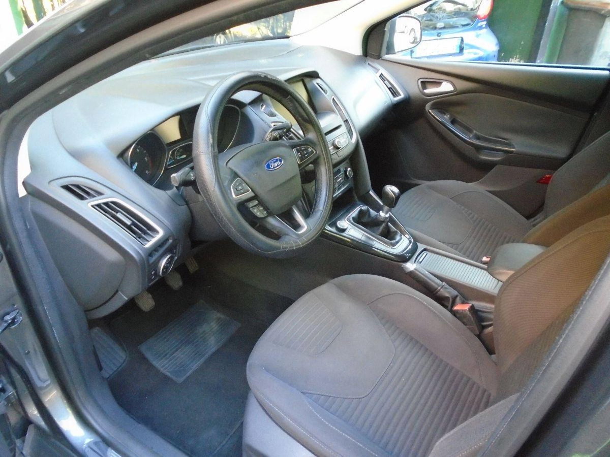 Ford Focus Station Wagon 1.5 TDCi 120 CV Start&Stop SW Titanium (6)