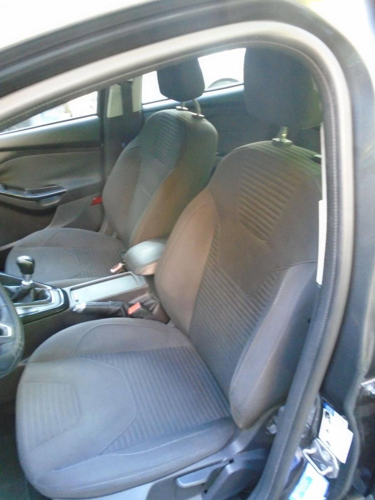 Ford Focus Station Wagon 1.5 TDCi 120 CV Start&Stop SW Titanium (7)