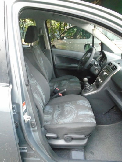 Opel Agila 1.2 16V 94CV Enjoy (16)