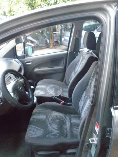 Opel Agila 1.2 16V 94CV Enjoy (8)
