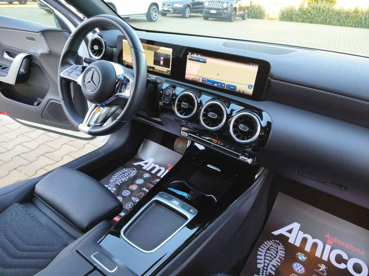 Mercedes-Benz Classe A 180 d Automatic Premium (16)