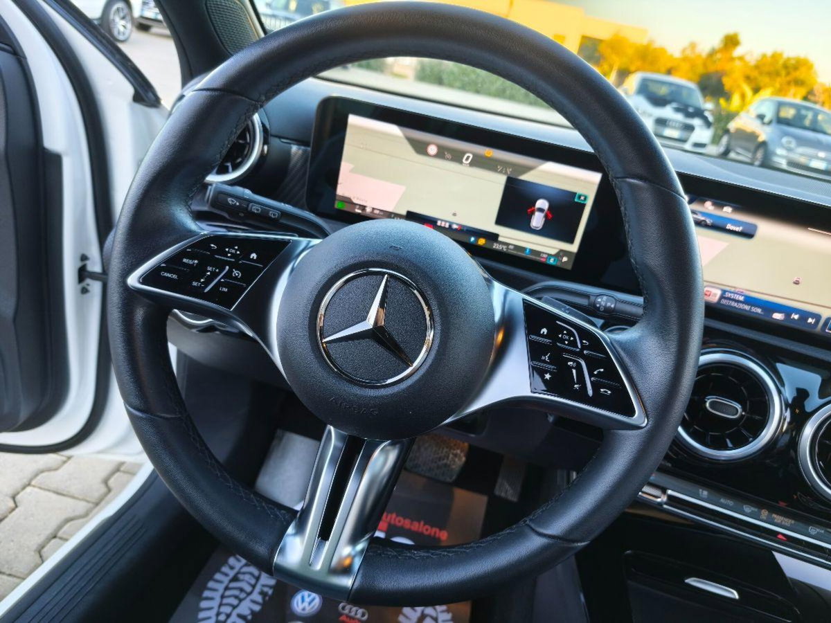 Mercedes-Benz Classe A 180 d Automatic Premium (17)