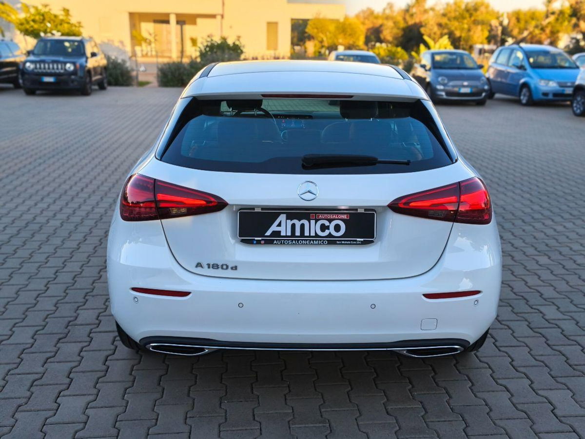 Mercedes-Benz Classe A 180 d Automatic Premium (5)