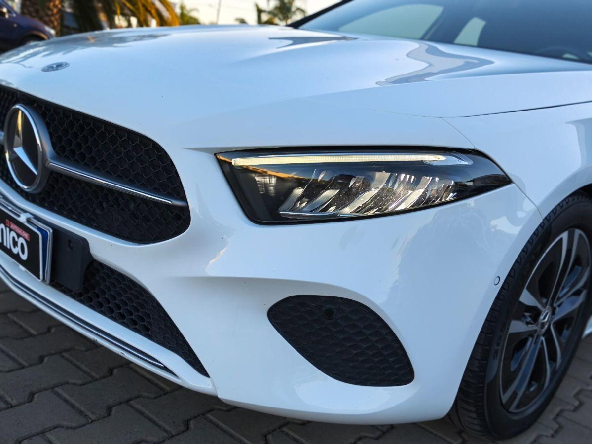 Mercedes-Benz Classe A 180 d Automatic Premium (8)