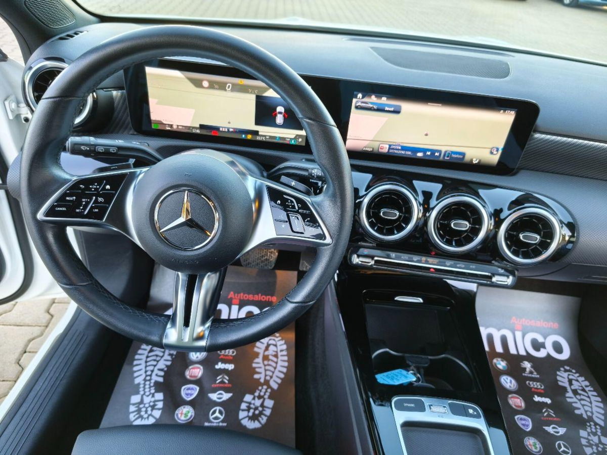 Mercedes-Benz Classe A 180 d Automatic Premium (9)
