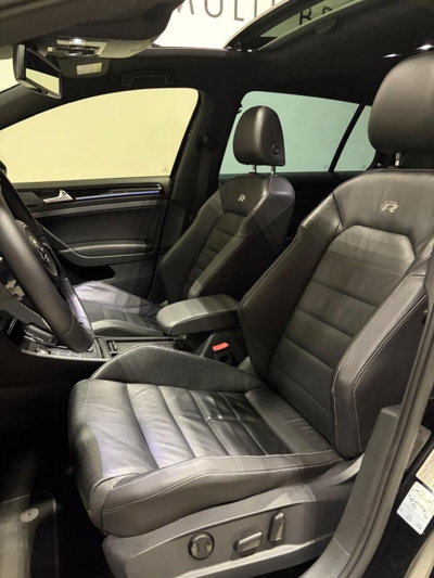 Volkswagen Golf R 2.0 5p. (11)