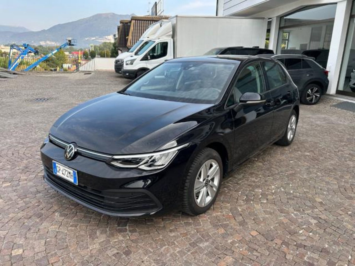 Volkswagen Golf 1.5 eTSI 130 CV EVO ACT DSG Life (2)