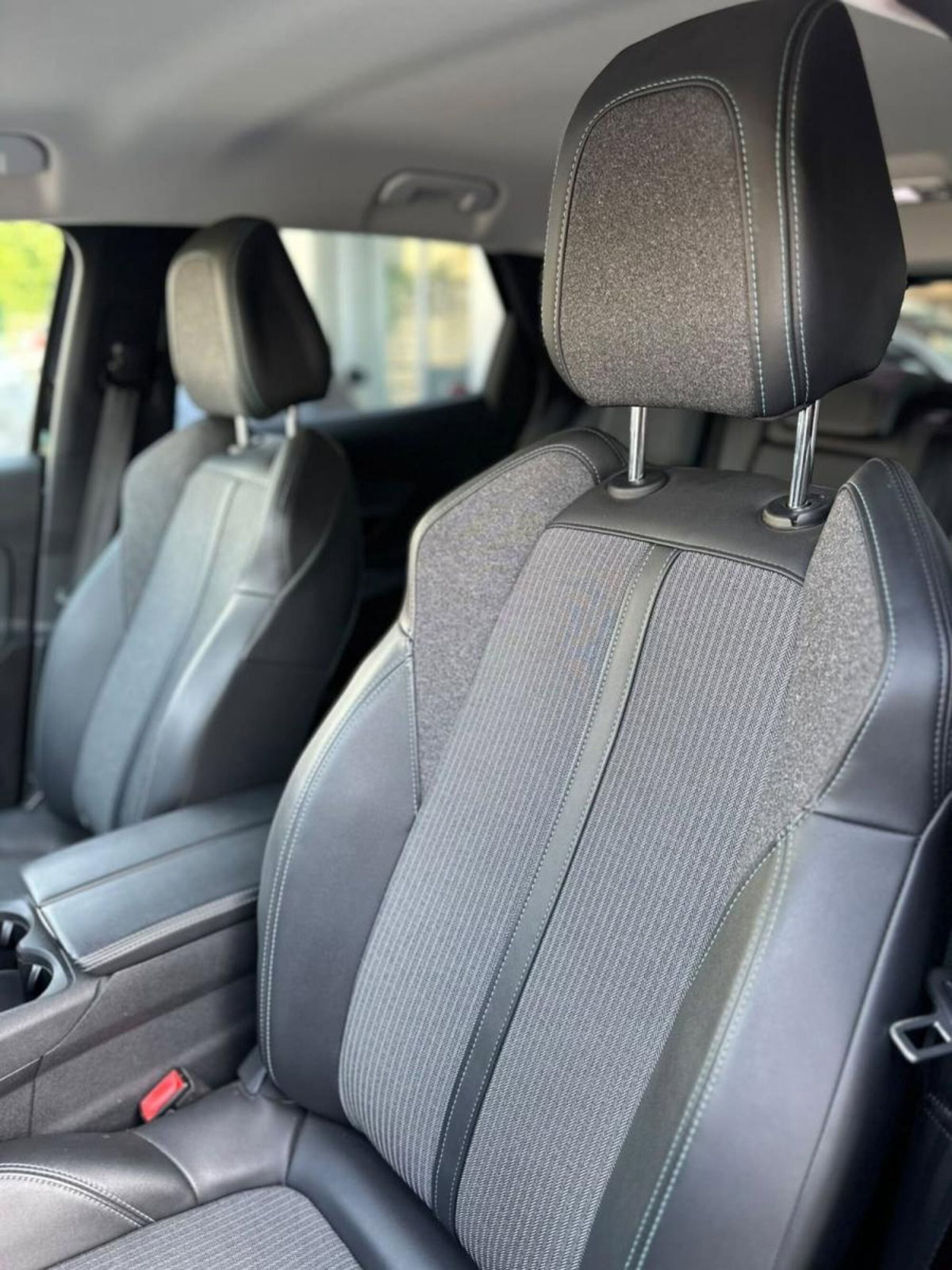 Peugeot 3008 BlueHDi 130 S&S EAT8 Allure Pack (10)