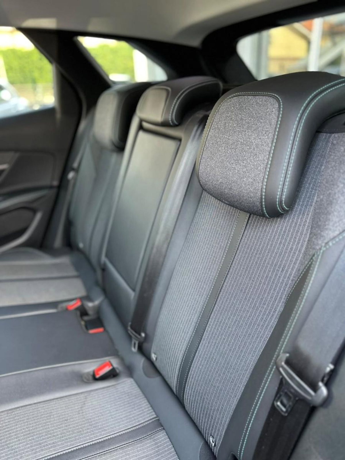 Peugeot 3008 BlueHDi 130 S&S EAT8 Allure Pack (8)