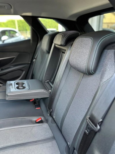Peugeot 3008 BlueHDi 130 S&S EAT8 Allure Pack (9)
