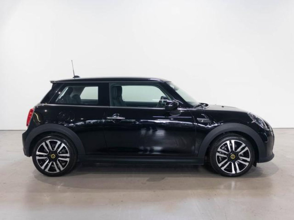 MINI Mini Cooper SE S (5)