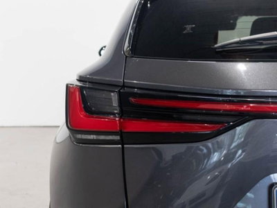 Lexus NX Hybrid 4WD Premium (8)
