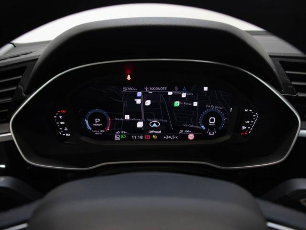 Audi Q3 35 TDI Business (15)