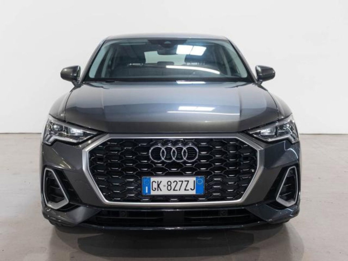 Audi Q3 35 TDI Business (2)
