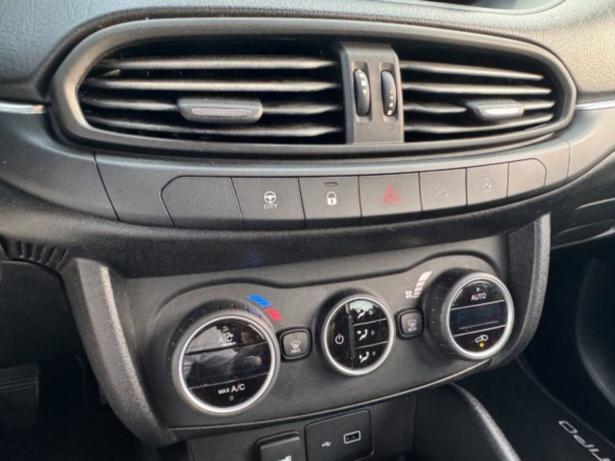 Fiat Tipo Tipo 1.3 Mjt 4 porte Mirror (14)