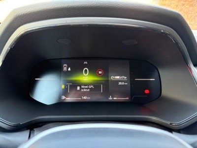 Renault Captur 1.2 eco-g Evolution 120cv (18)