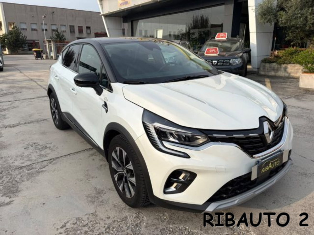 Renault Captur TCe 100 CV GPL Techno (15)