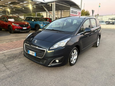 Peugeot 5008 1.6 HDi 115CV Business usata