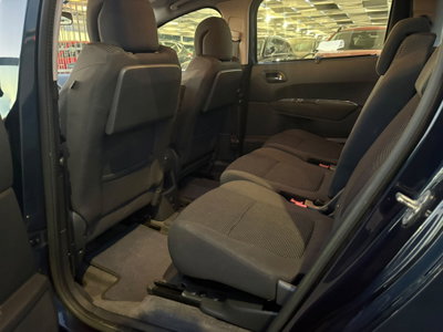 Peugeot 5008 1.6 HDi 115CV Business (14)