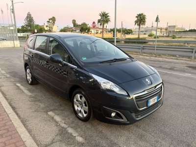 Peugeot 5008 1.6 HDi 115CV Business (3)