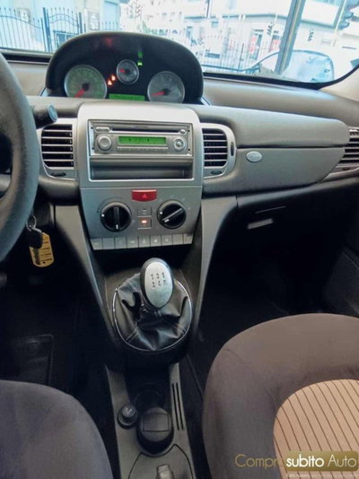 Lancia Ypsilon 1.2 Argento (19)