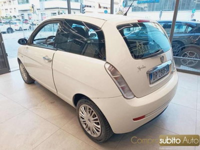Lancia Ypsilon 1.2 Argento (7)