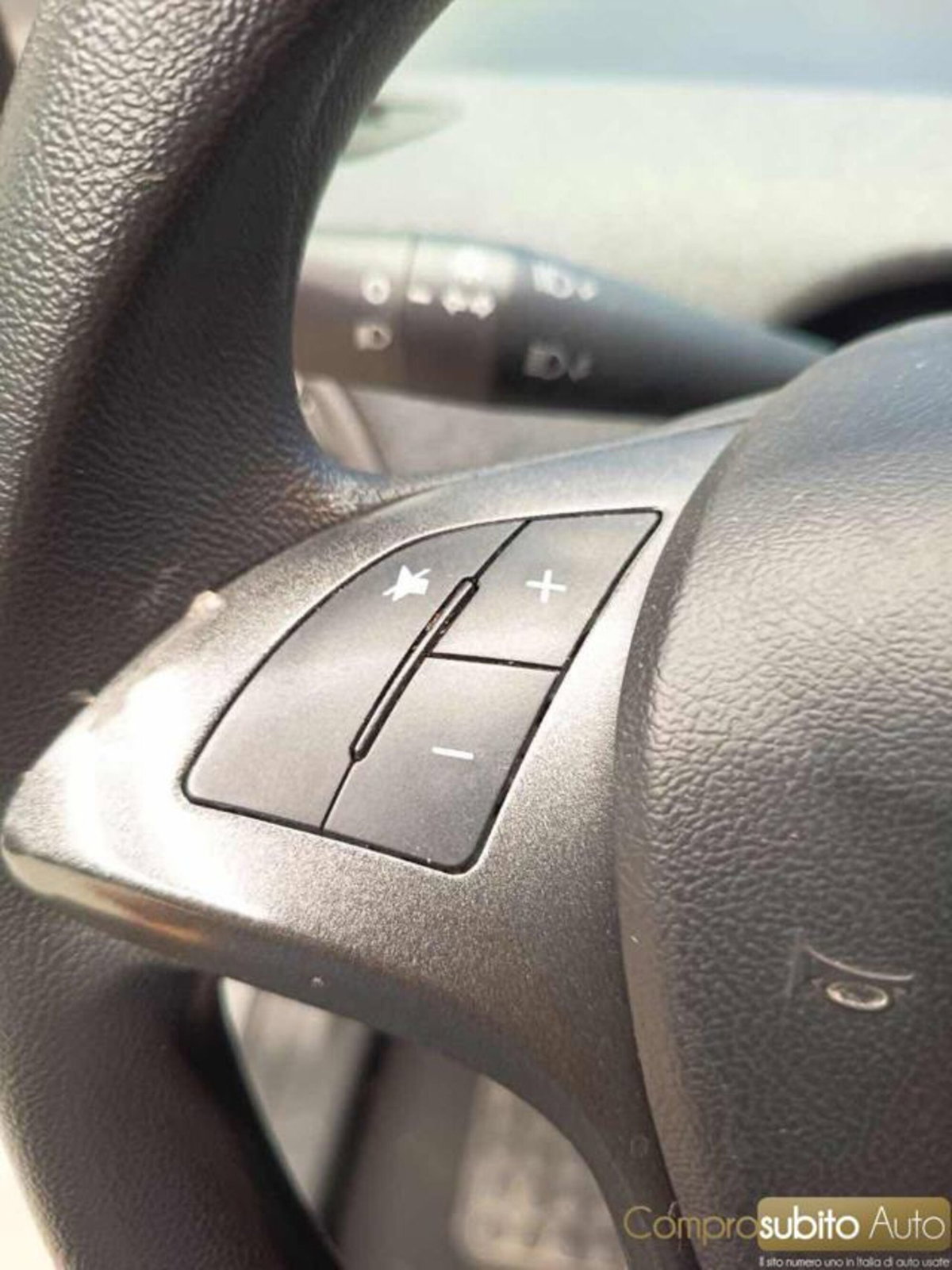 Lancia Ypsilon 1.0 FireFly 5 porte S&S Hybrid Ecochic Silver (20)
