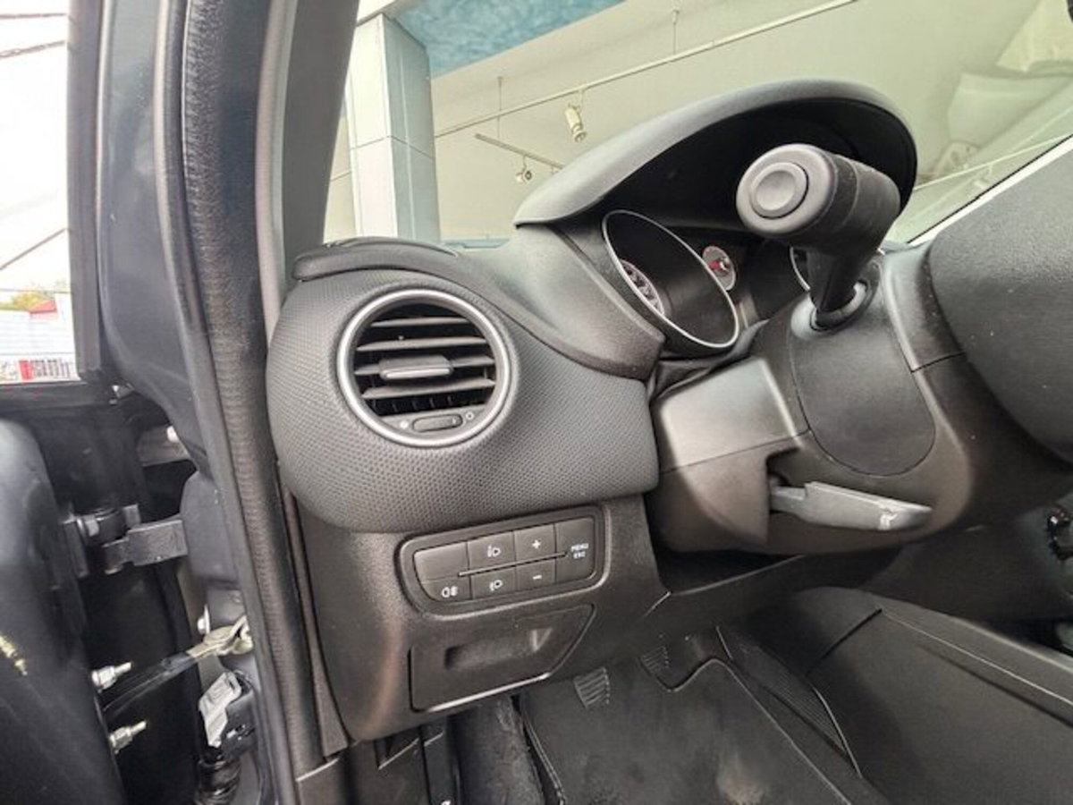 Fiat Punto 1.2 8V 5 porte Easy (13)