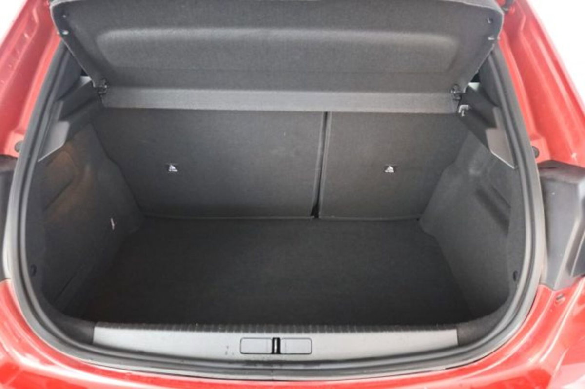Peugeot 208 PureTech 100 Stop&Start EAT8 5 porte Allure Pack (6)
