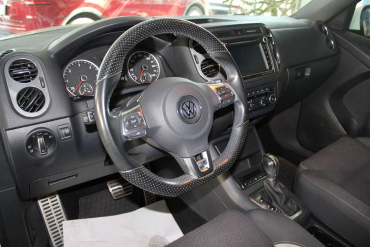 Volkswagen Tiguan 2.0 TDI 177 CV 4MOTION DSG R-Line BlueMotion Tech. (17)
