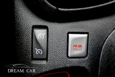 Renault Clio TCe 220CV EDC 5 porte Energy R.S. (16)
