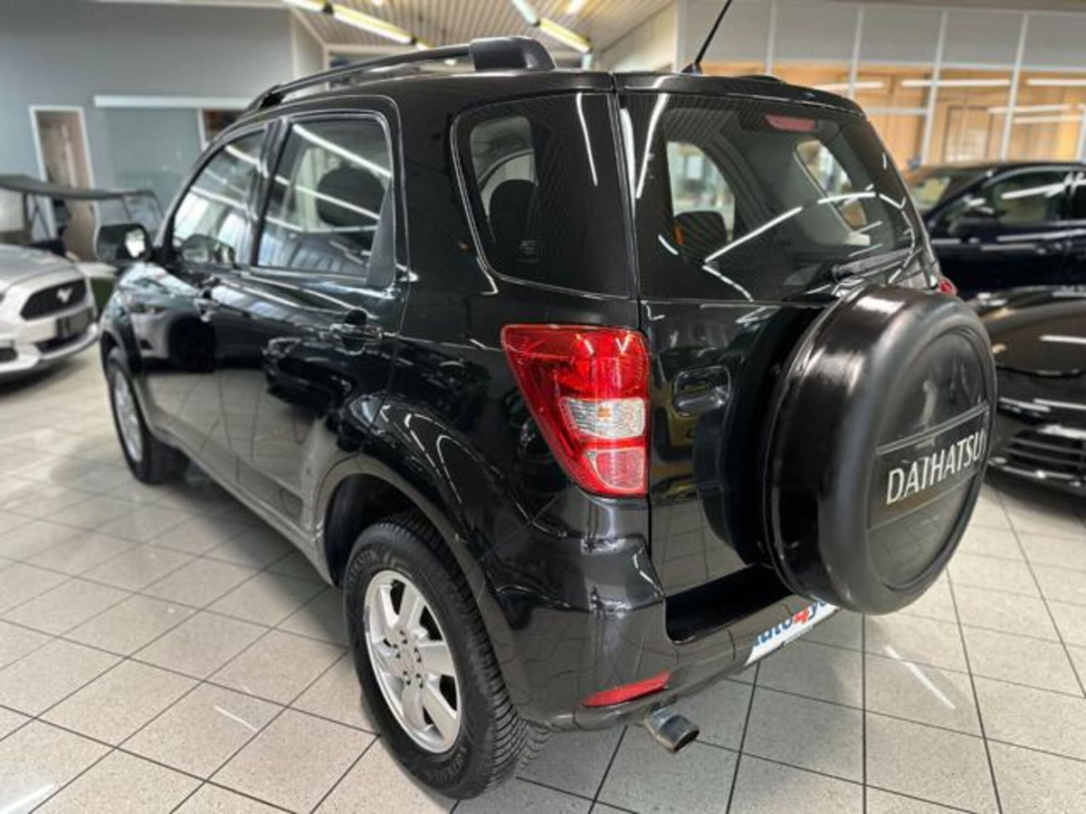 Daihatsu Terios 1.5 4WD Hiro (4)
