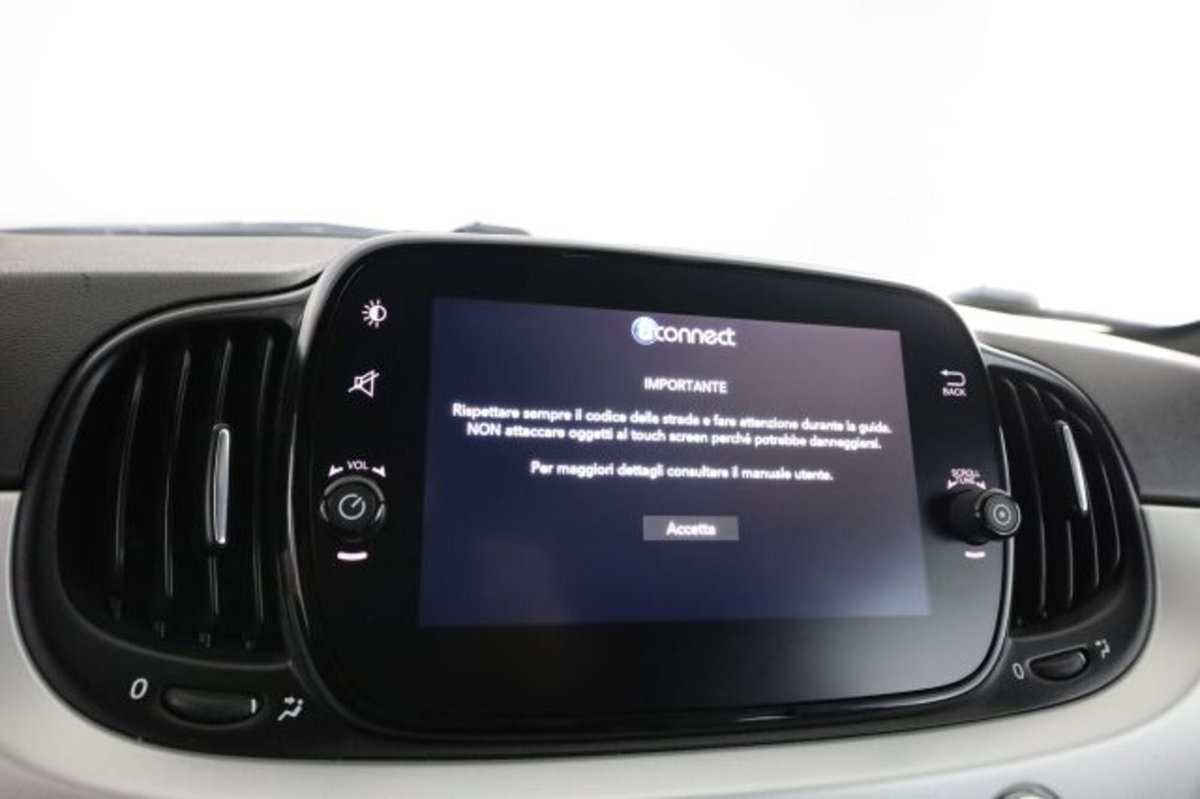 Fiat 500 1.0 Hybrid Connect