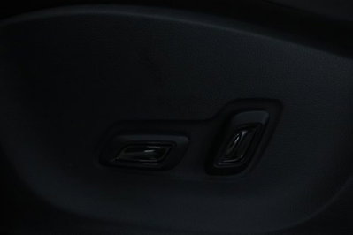 Mg ZS (2021-->) ZS 1.0T-GDI aut. Comfort (13)