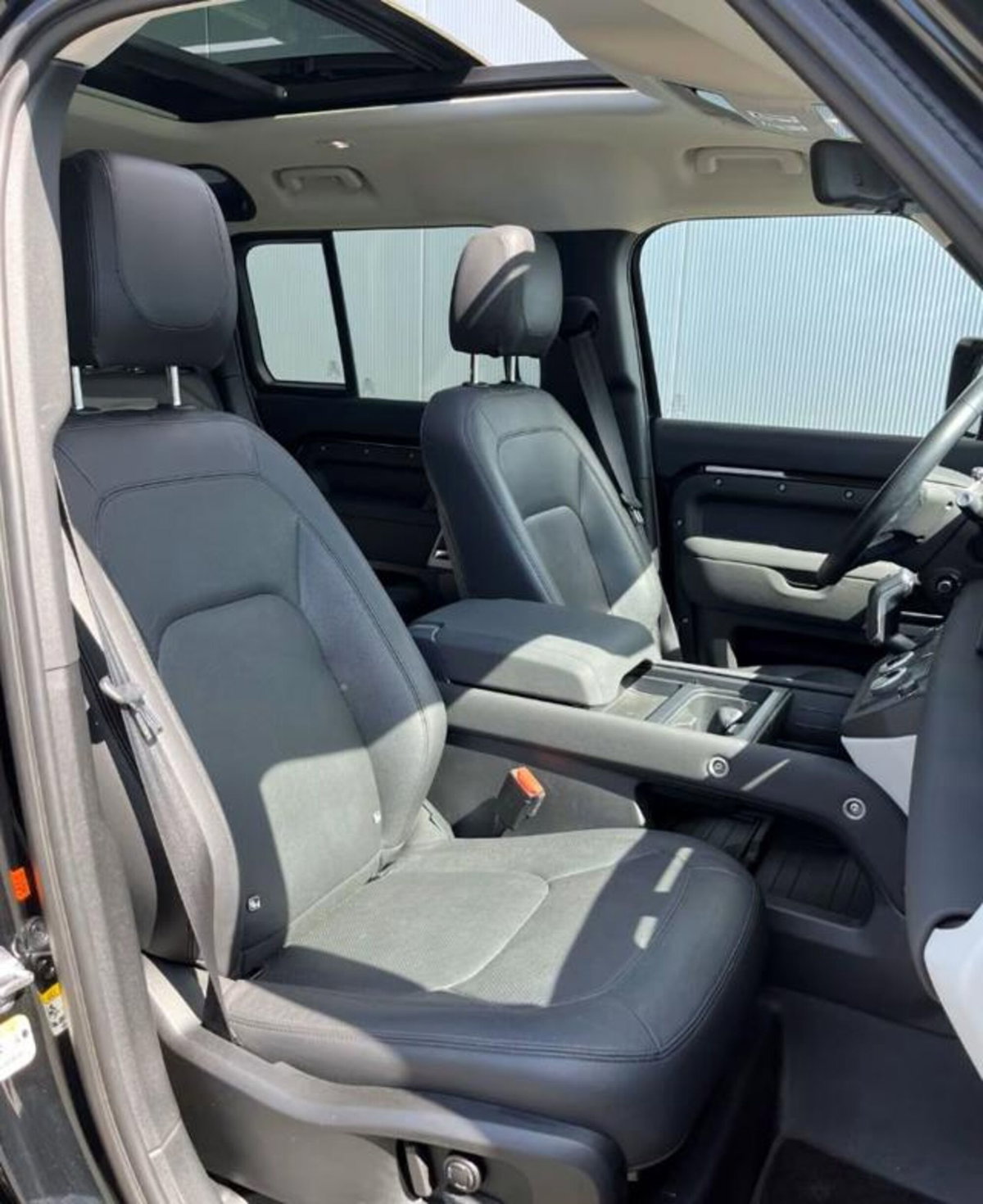Land Rover Defender 110 3.0d i6 mhev XS Edition awd 250cv auto (10)