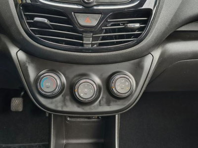 Opel Karl Rocks 1.0 73 CV (11)