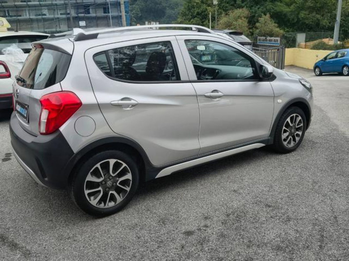 Opel Karl Rocks 1.0 73 CV (4)