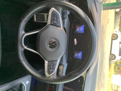 Volkswagen Golf 2.0 TDI SCR Life (13)