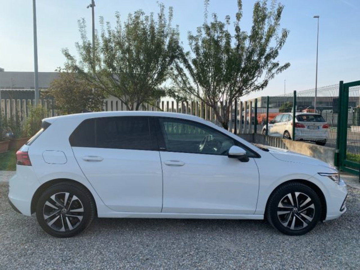 Volkswagen Golf 2.0 TDI SCR Life (4)