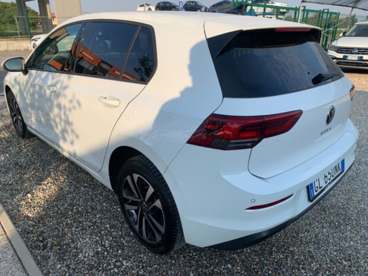 Volkswagen Golf 2.0 TDI SCR Life (7)
