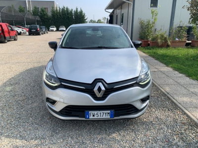 Renault Clio TCe 12V 90 CV 5 porte Moschino Zen (9)