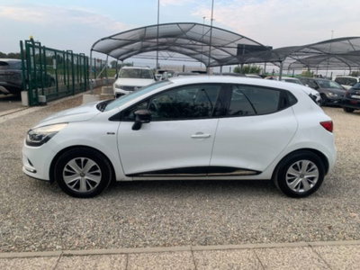 Renault Clio TCe 12V 75 CV 5 porte Moschino Intens (2)