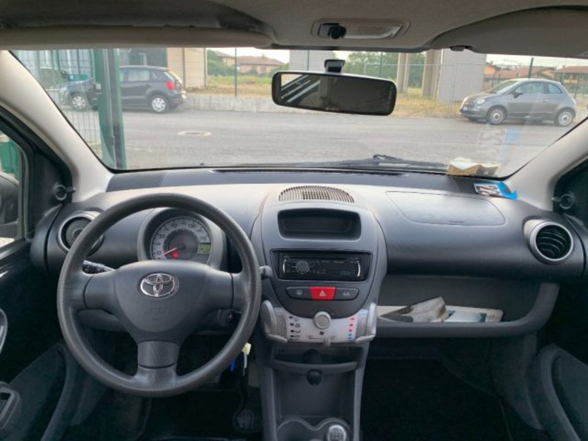 Toyota Aygo 1.0 12V VVT-i 5 porte Active (11)