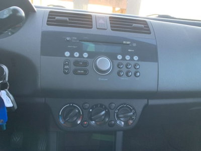 Suzuki Swift 1.3 5p. GL (12)