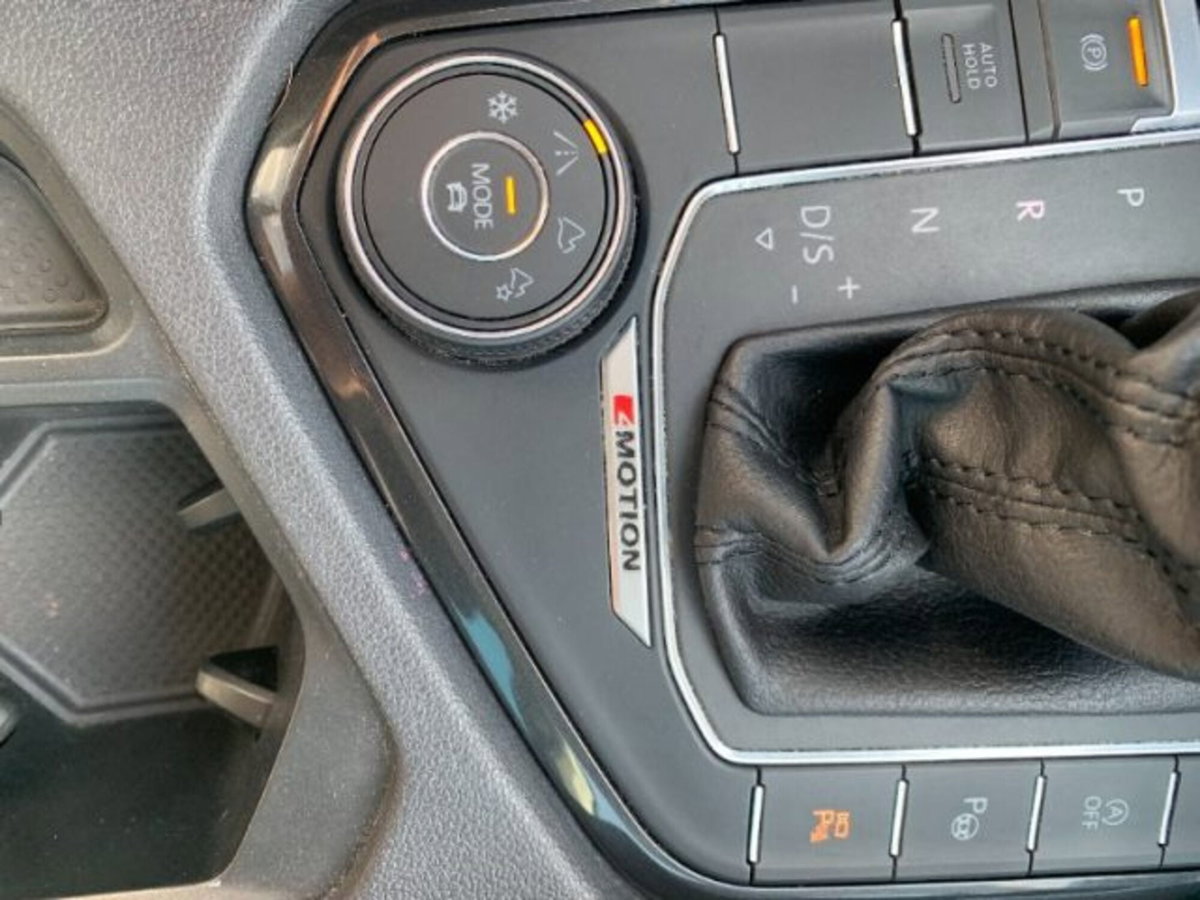 Volkswagen Tiguan 2.0 TDI 150 CV SCR DSG 4MOTION Life (19)