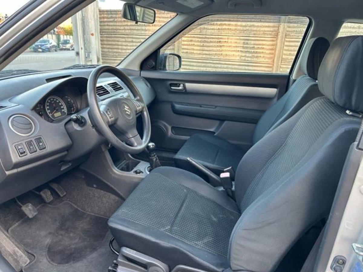 Suzuki Swift 1.3 3p. GL (5)