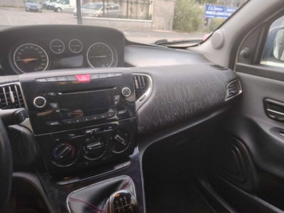 Lancia Ypsilon 1.2 69 CV 5 porte Elefantino (10)